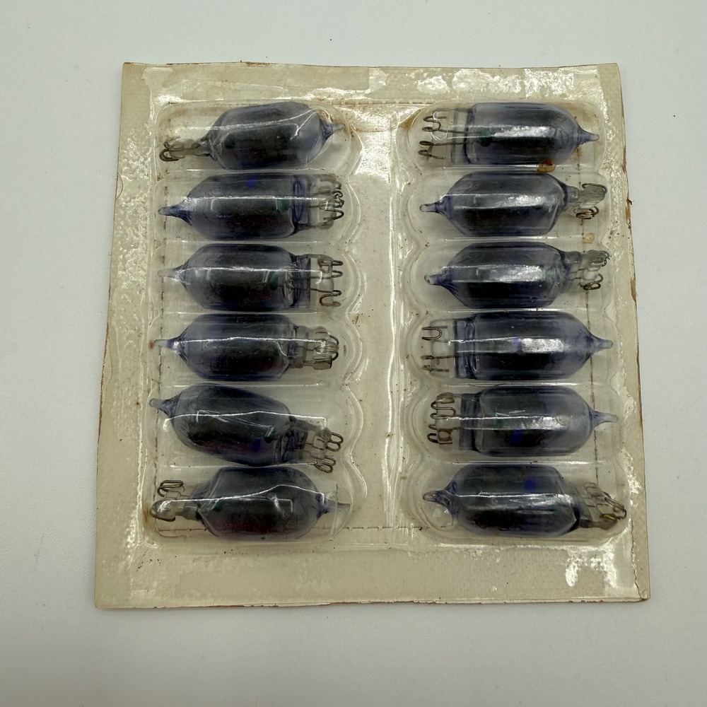 Vintage Westinghouse Flashbulbs 12 Pack Blue Tint for B&W and Color Film New